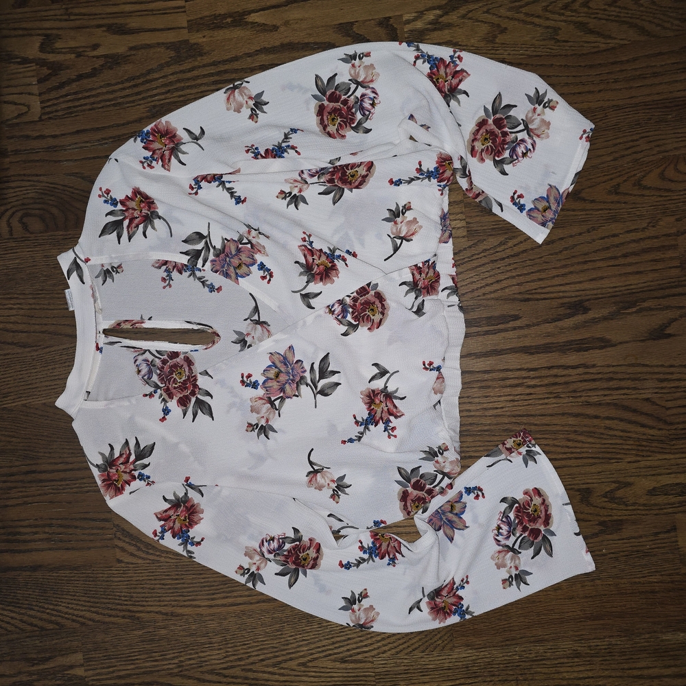 InTu White Floral Blouse